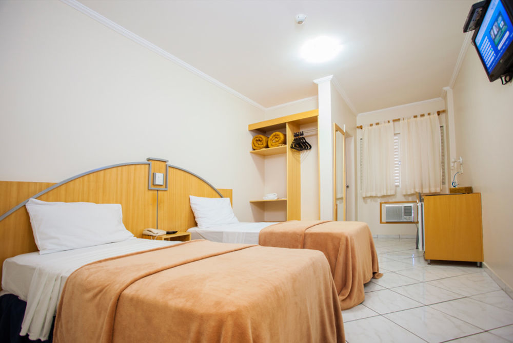 Marília Estoril Hotel מראה חיצוני תמונה